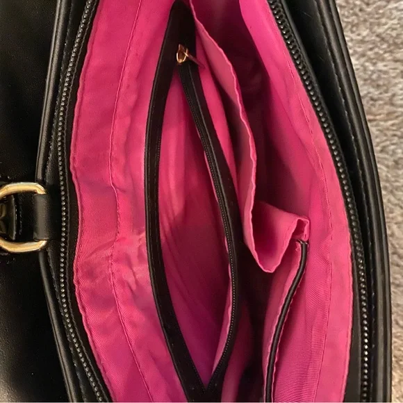 Black convertible display backpack crossbody - Picture 4 of 8